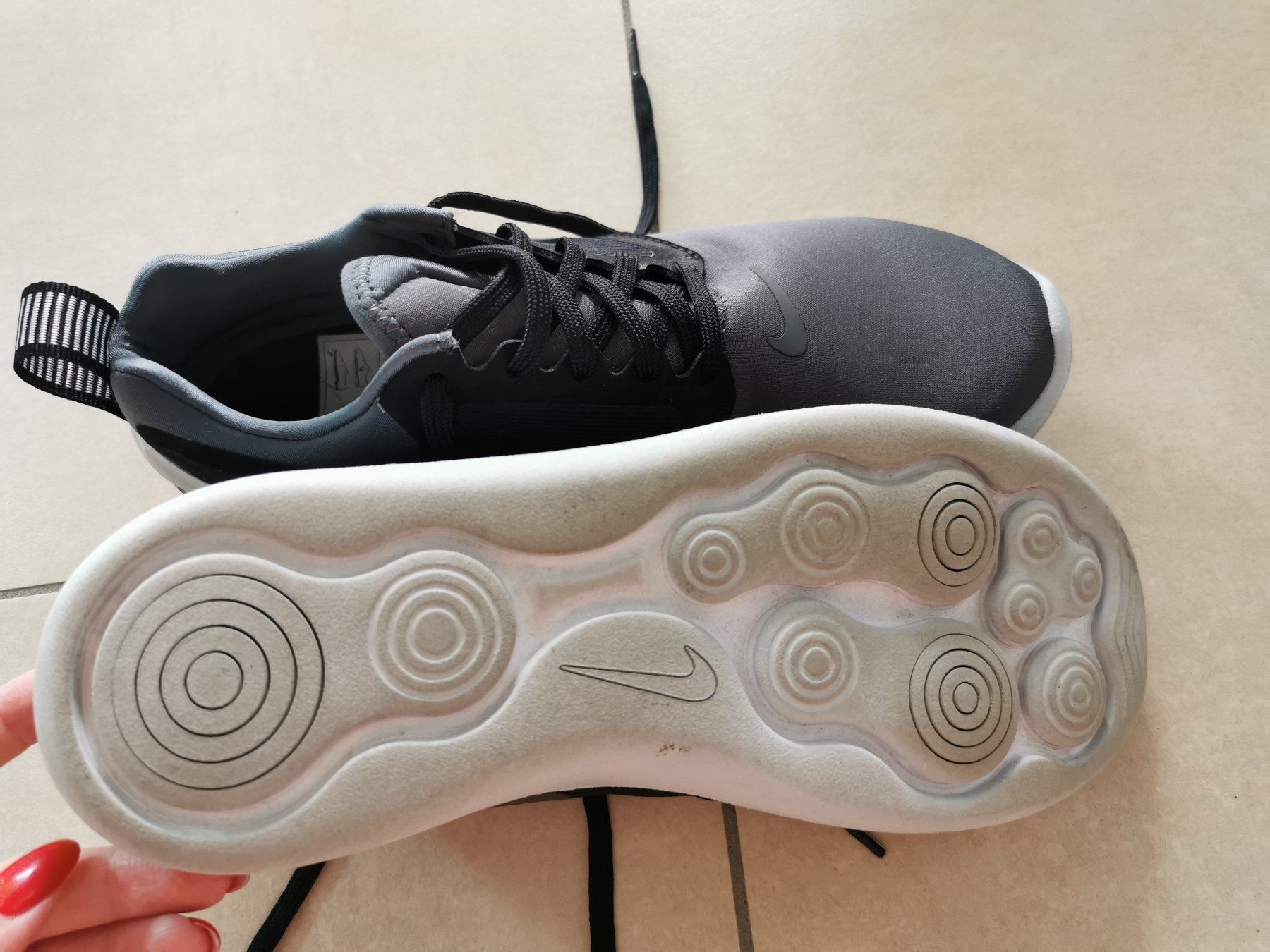 Nike Scarpe da donna: Nike Sneaker - Grösse 39 – Nuovo (secondo la descrizione) da Rickenbach b. Wil venduto da VeryLovelyThings 6