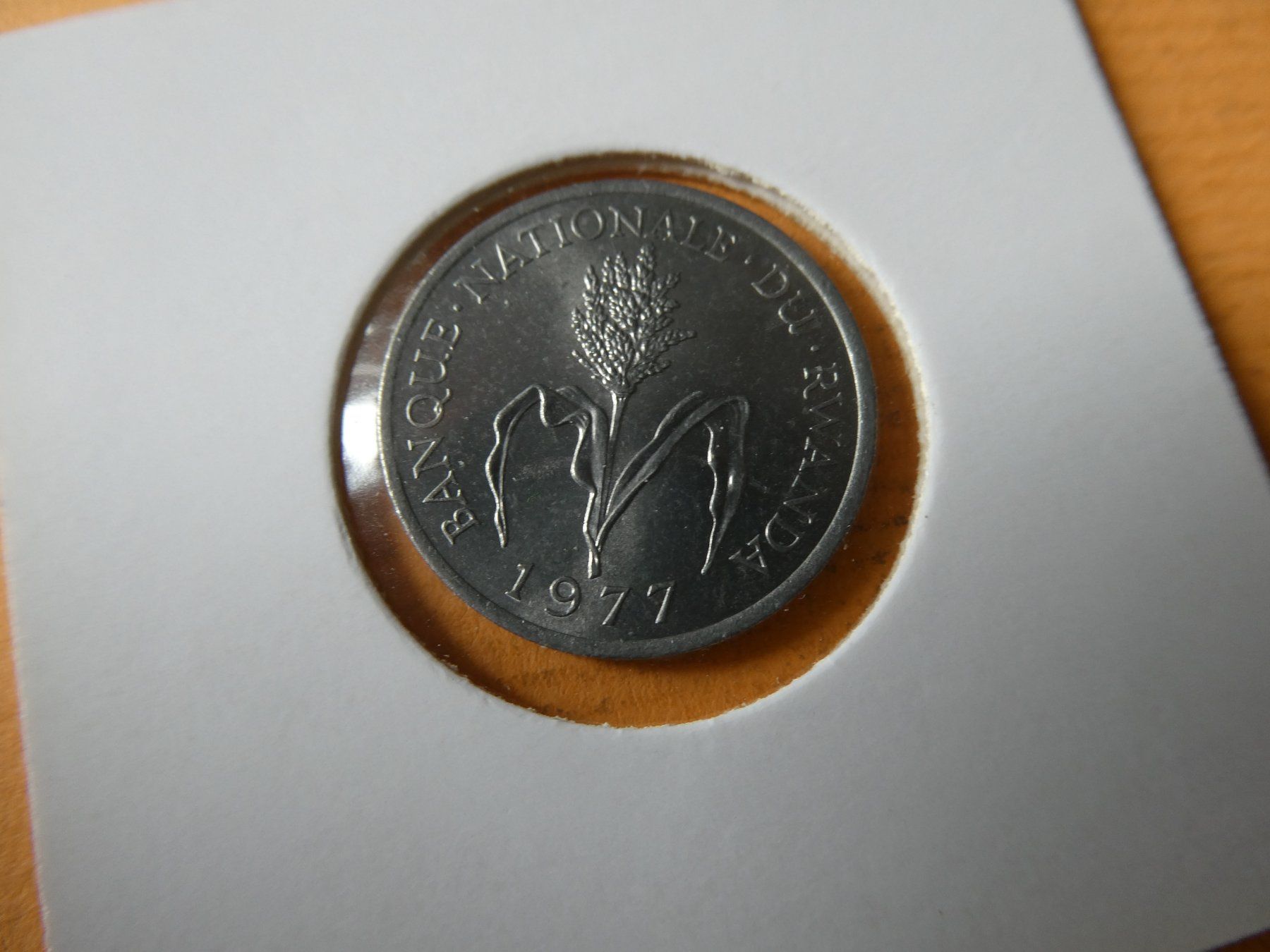 Alle Münzen: Rwanda 1977, 1 Franc    stgl. – Gebraucht aus Hinterforst von Rohusri 1