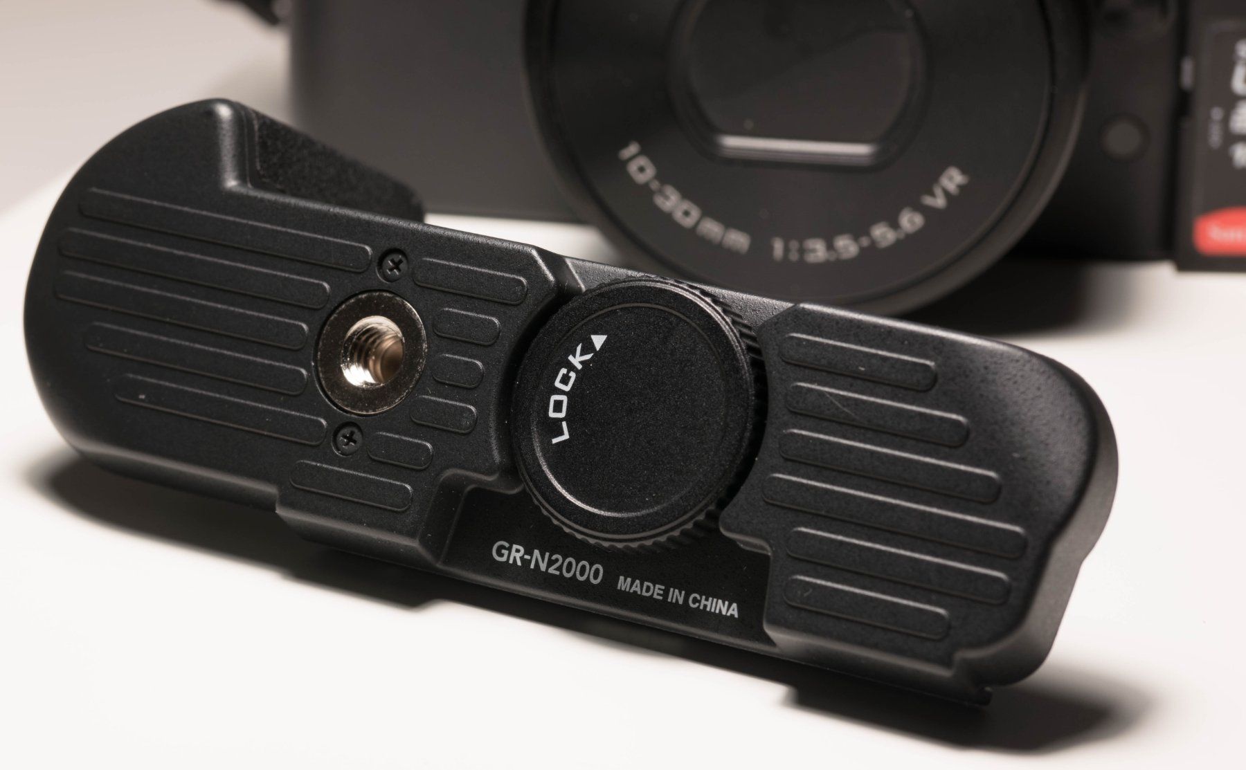 Nikon Fotocamera: Nikon 1 J2 Digitalkamera + 10-30mm VR-Objektiv – Usato da Thörishaus venduto da vintagger 9