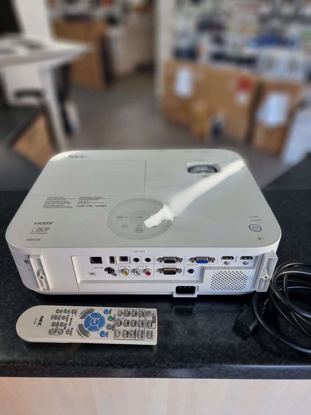 Nec Vidéoprojecteurs: NEC MH403H Beamer – D'occasion à Chur par EP_bernhard 1