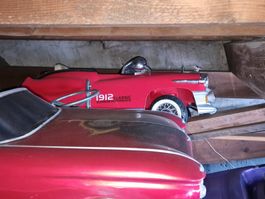 Cadillac 1953 rouge pour enfants 