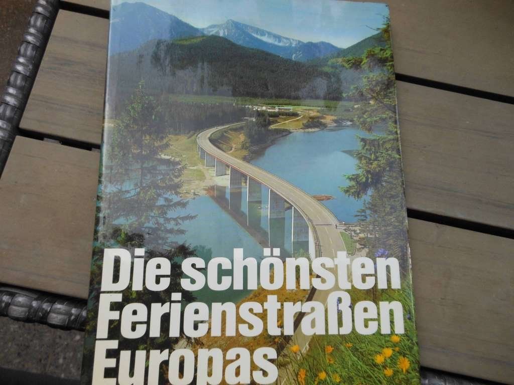 Libri: Die schönsten Ferienstraßen Europas – Nuovo (secondo la descrizione) da Füllinsdorf venduto da Cibum
