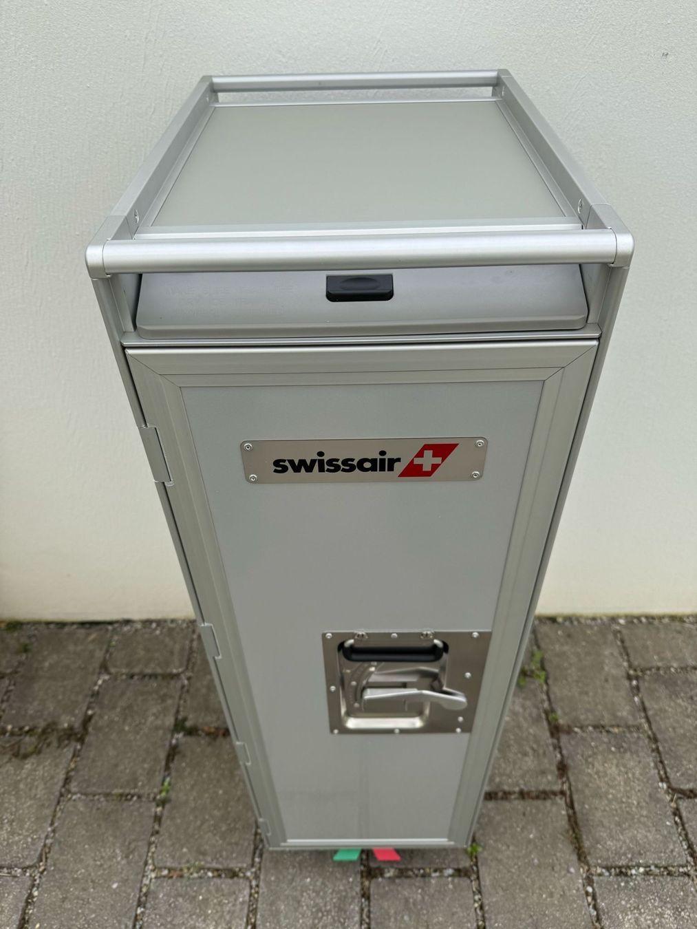 Swissair Altro in Aeronautica: Flugzeug Trolley NEU Swissair – Nuovo (secondo la descrizione) da Ostermundigen venduto da airline-trolley 4