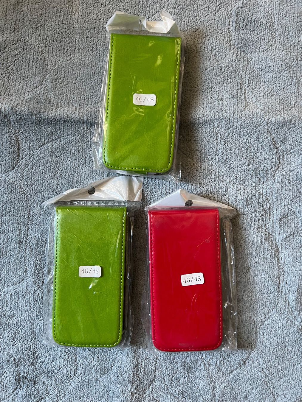 Cover & Protezioni schermo: étuis pour iPhone 4/4s – Nuovo e nell'imballaggio originale da marly venduto da karolline01