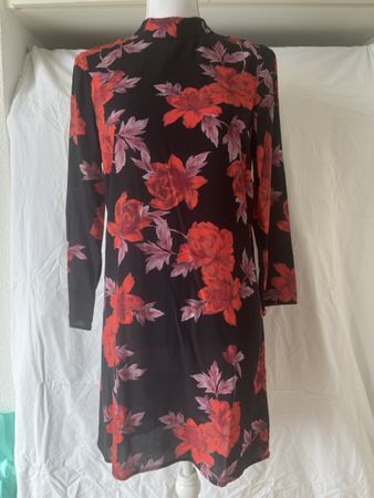 ❤️ Kleid schwarz, leicht - mit Blumenprint❤️