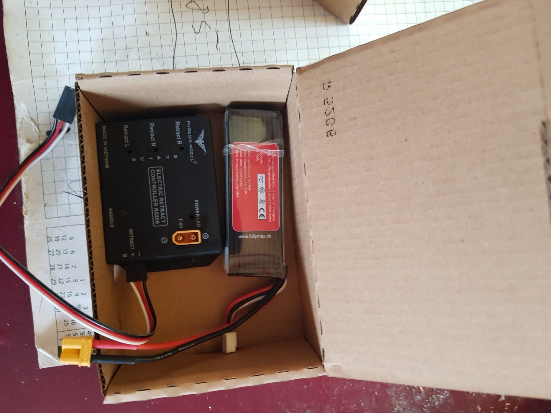 Modellismo RC: Elektrisches Hauptfahrwerk – Nuovo e nell'imballaggio originale da gerlafingen venduto da australia015 2