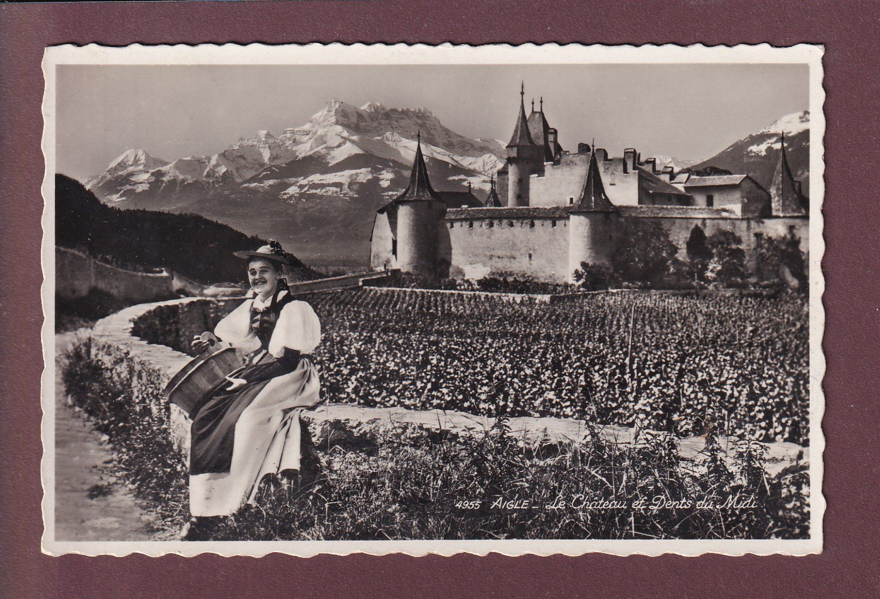Cartoline postali: AIGLE - Château - Vaudoise - Dents du Midi - 1940 – Usato da Pully venduto da nicecards