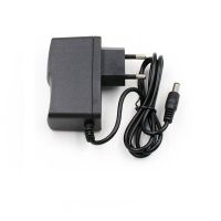 Adaptateur secteur 9V