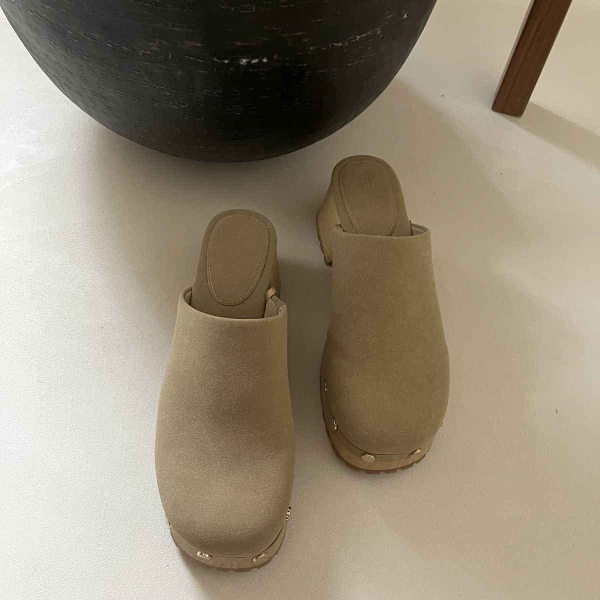 Scarpe da donna: Coole Clogs Gr. 39 mit Nieten – Nuovo (secondo la descrizione) da Buochs venduto da charlie18 3