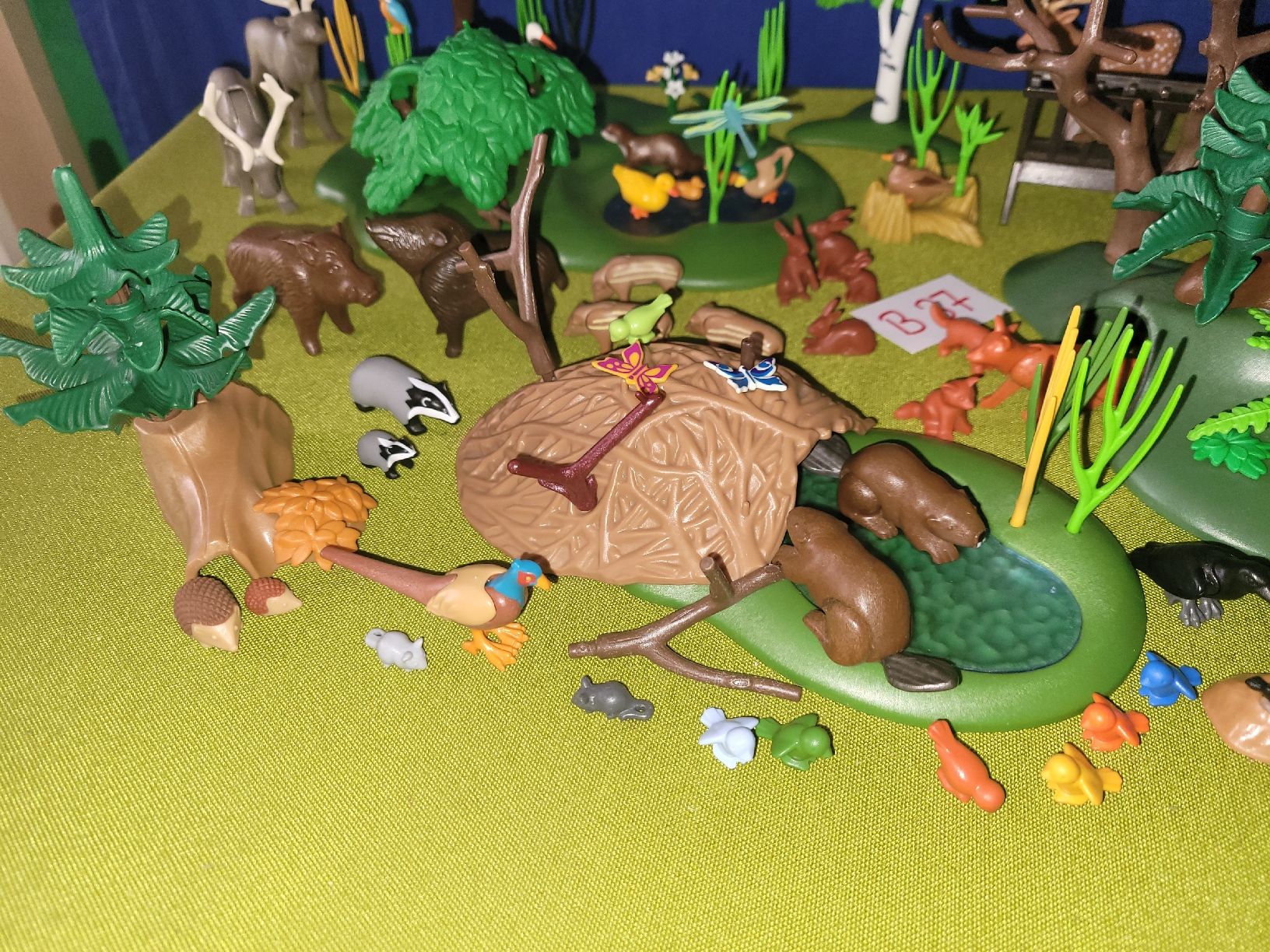 Playmobil Giocattoli: Playmobil Wald,70 Tiere B37 – Usato da Aarberg venduto da Fink010 2