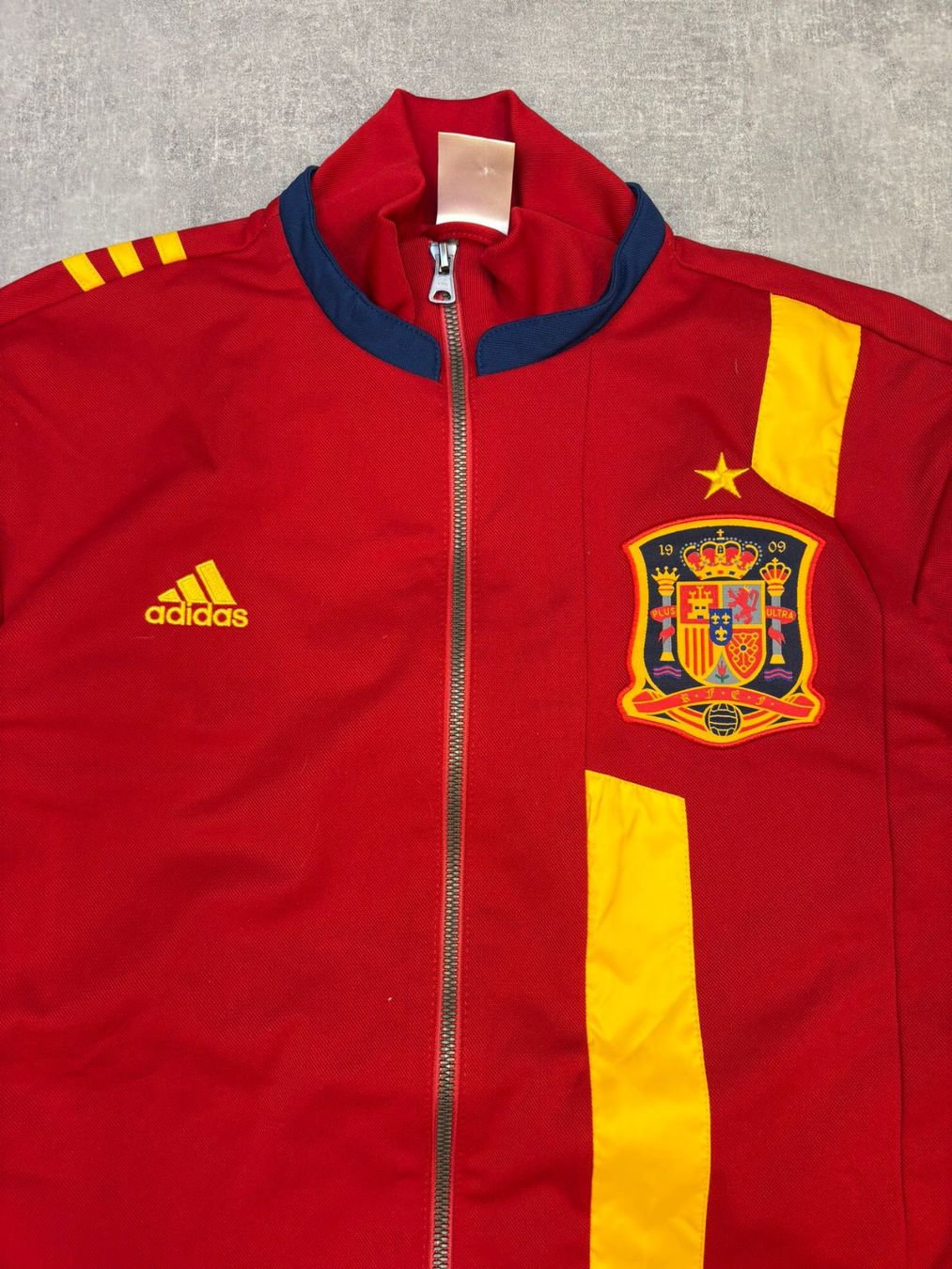 Adidas Vestes: Spanien Trainingsjacke - Grösse L – Neuf (Voir description) à Werdenberg par hase.vintage 1