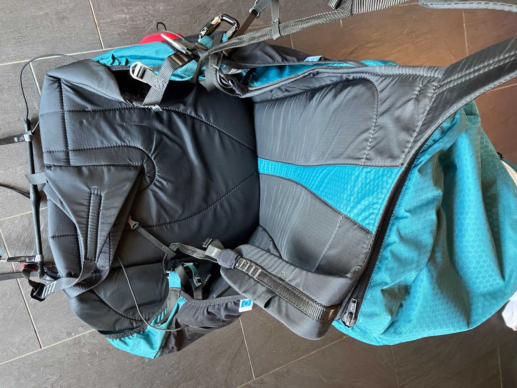Sport dell'aria & Aquiloni: pack parapente sellette, parachute secours – Usato da Fortunau (Ayent) venduto da markusvalais 3
