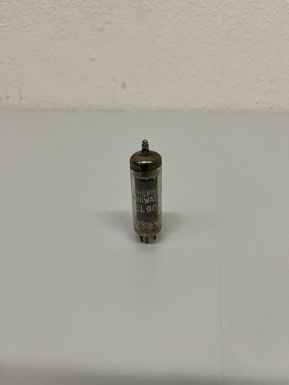 Philips Componenti elettronici: Philips Miniwatt  EL 90 – Nuovo (secondo la descrizione) da Hochdorf venduto da av-electronics