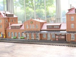 Kibri grosser Bahnhof Calw H0 - Top Modell