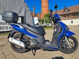 Suzuki UX 125 Sixteen Scooter Roller Lieferung möglich