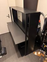 Schreibtisch mit Monitoraufsatz & LED-Beleuchtung