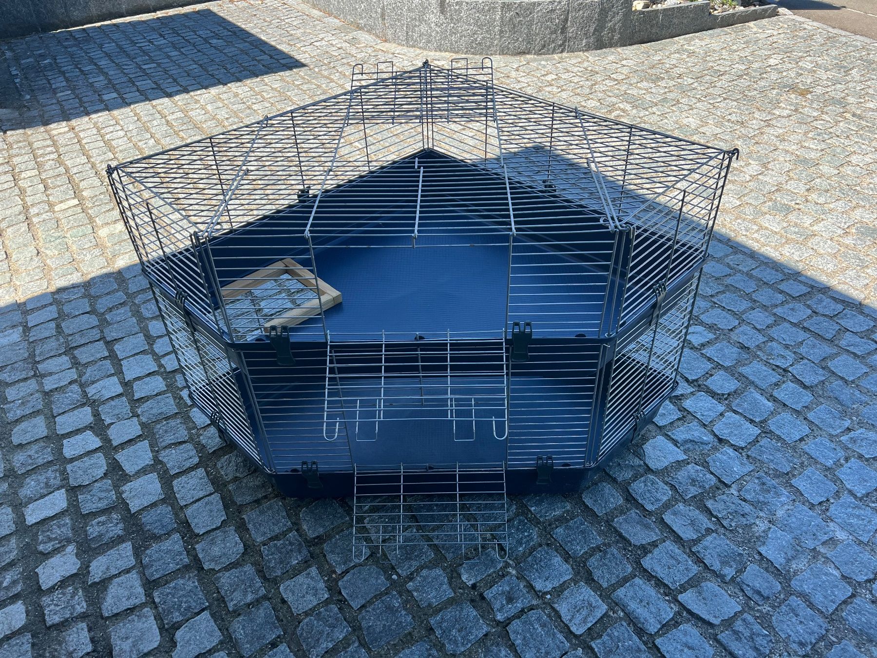 Gabbie, trasporto & Sicurezza: Eckkäfig Kleintierstall – Usato da Brütten venduto da canuk