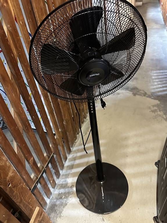 Ventilatori: satrap Standventilator Manno schwarz  – Usato da Zürich venduto da kat_tl7x