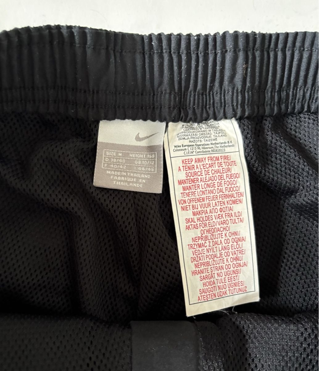 Nike Pantaloni: Sporthose Nike Gr 38/40 – Usato da Ebikon venduto da Regipe 1