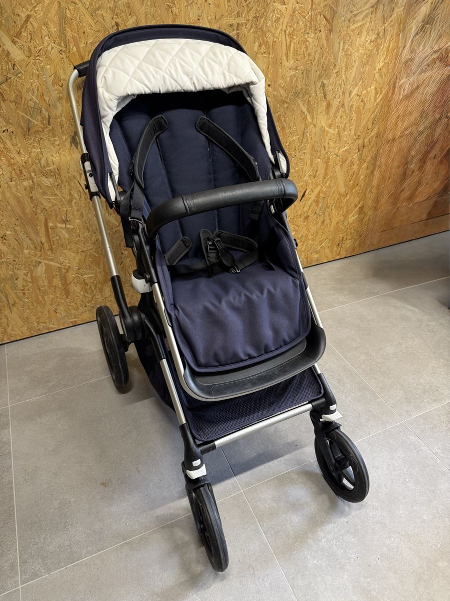 Bugaboo Carrozzine: Poussette Bugaboo Caméléon bleue 3 – Usato da Genève venduto da dsi_2n2s 3