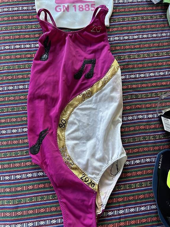 Badekleider & Bikinis: Maillots de natation synchronisé – Gebraucht aus Plan-les-Ouates von Kiss-bodolay 3