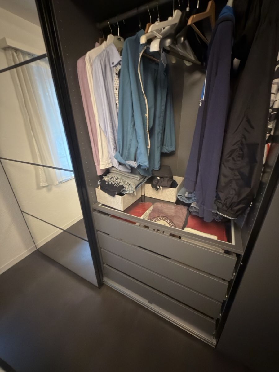 Armadi: Kleiderschrank zu verkaufen. – Usato da Uster venduto da jejis 2