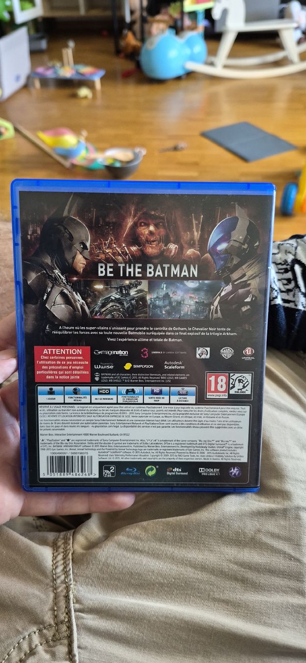 Sony Giochi: Jeu PS4 Batman Arkham Knight  – Nuovo (secondo la descrizione) da Gland venduto da JeromeR. 1