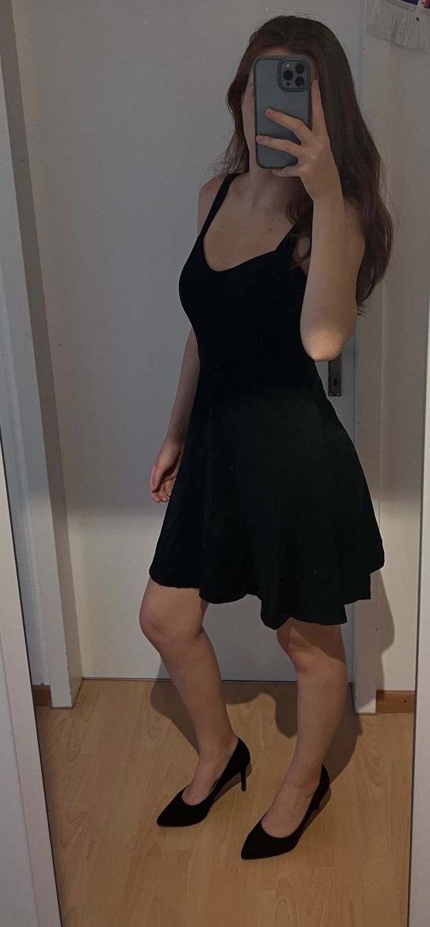 H&M Kleider: Schwarzes Sommerkleid – Gebraucht aus Zürich von man_nq66 2