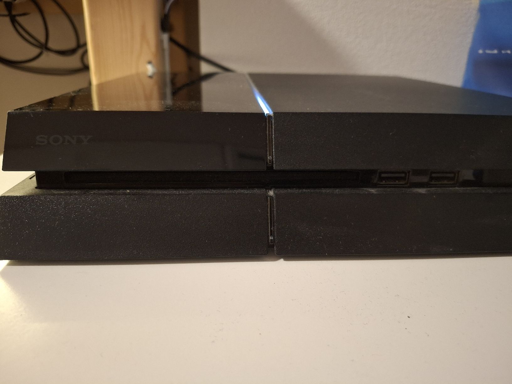 Sony Console: Sony PlayStation 4 Konsole mit 3 Controller – Usato da Altendorf venduto da tenorhorn 4