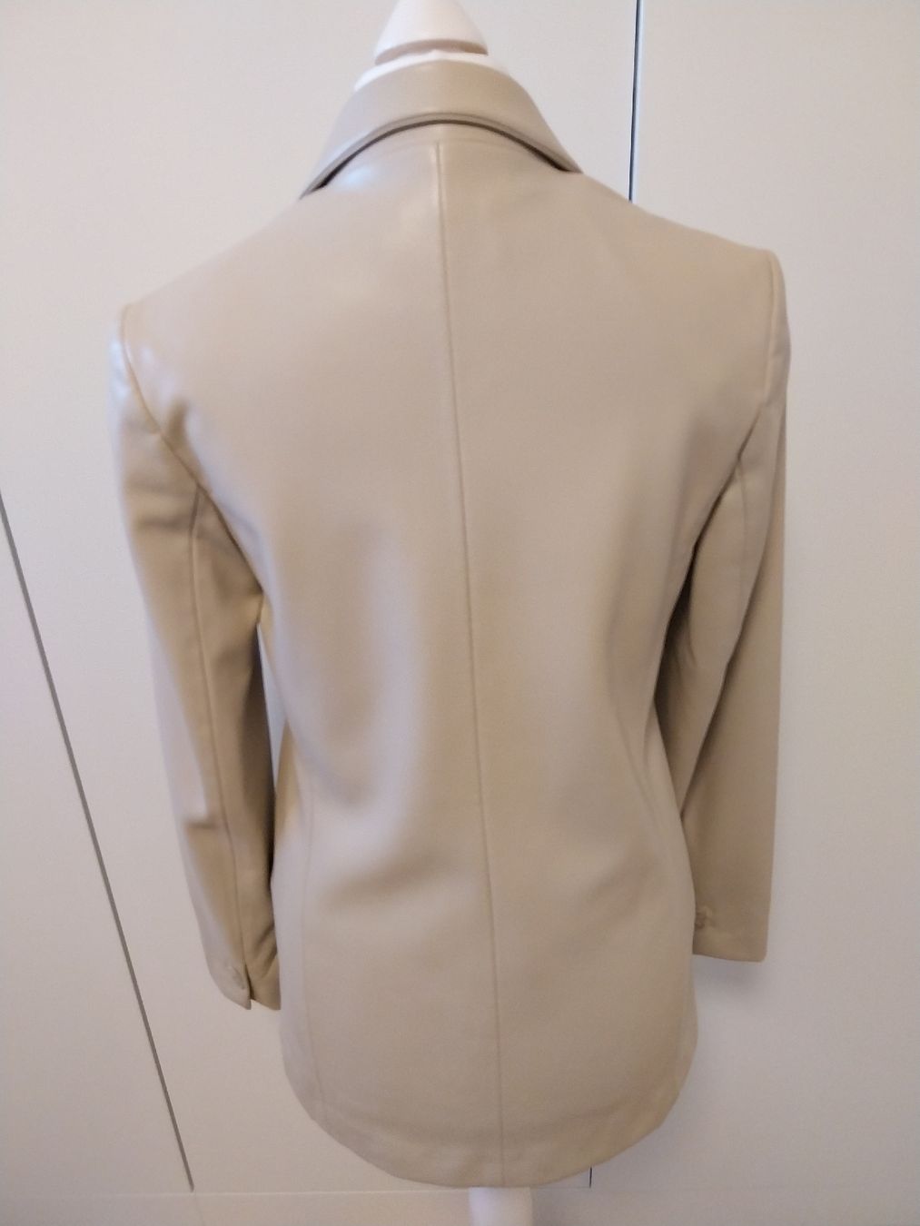 Zara Vestes: Zara Lederblazer greige – Neuf (Voir description) à Oberwil BL par A.Mohler 3