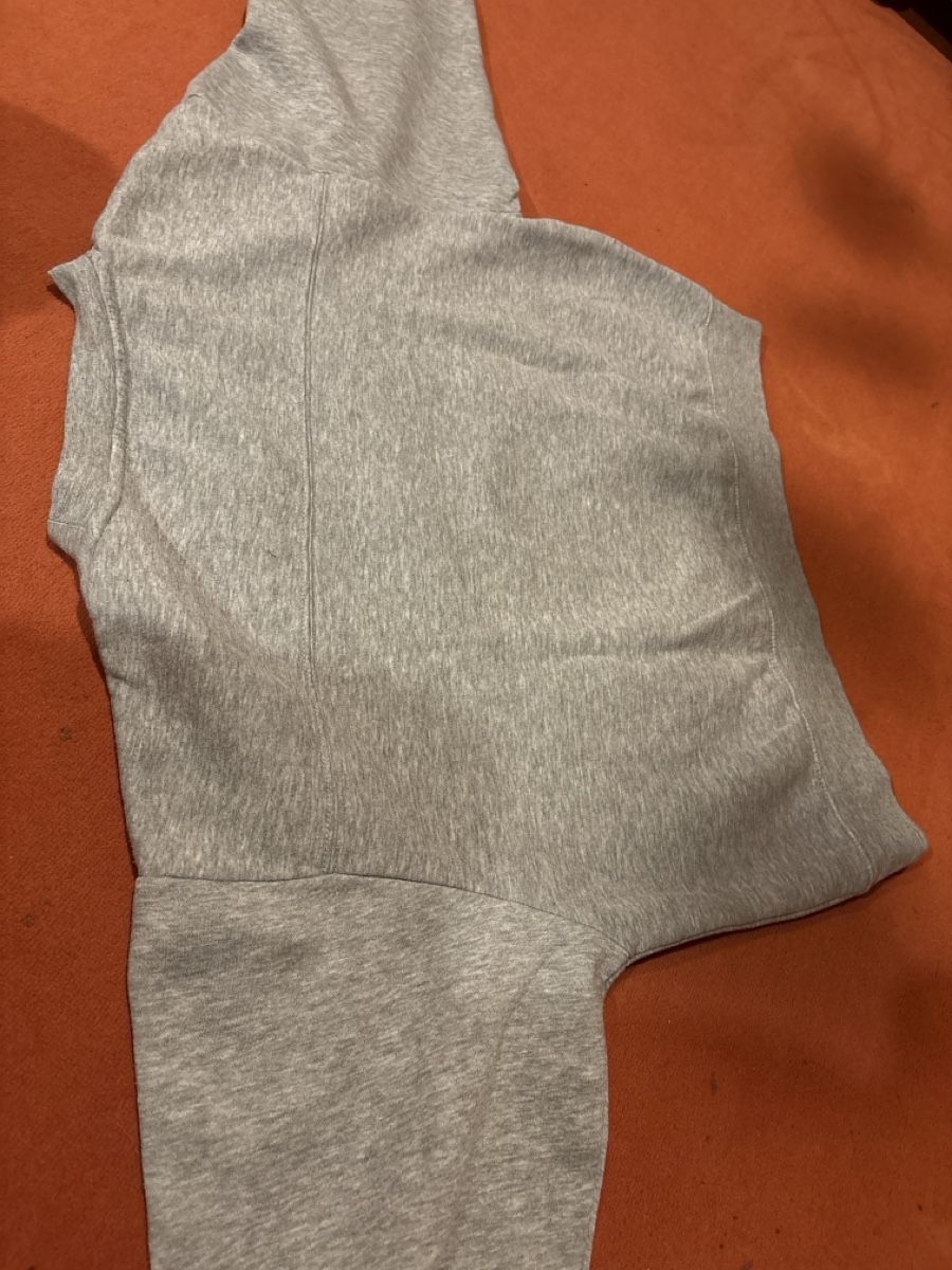Zara Pullover & Sweatshirts: Pullover grau – Neu (gemäss Beschreibung) aus Affoltern am Albis von tam_5vn5 3