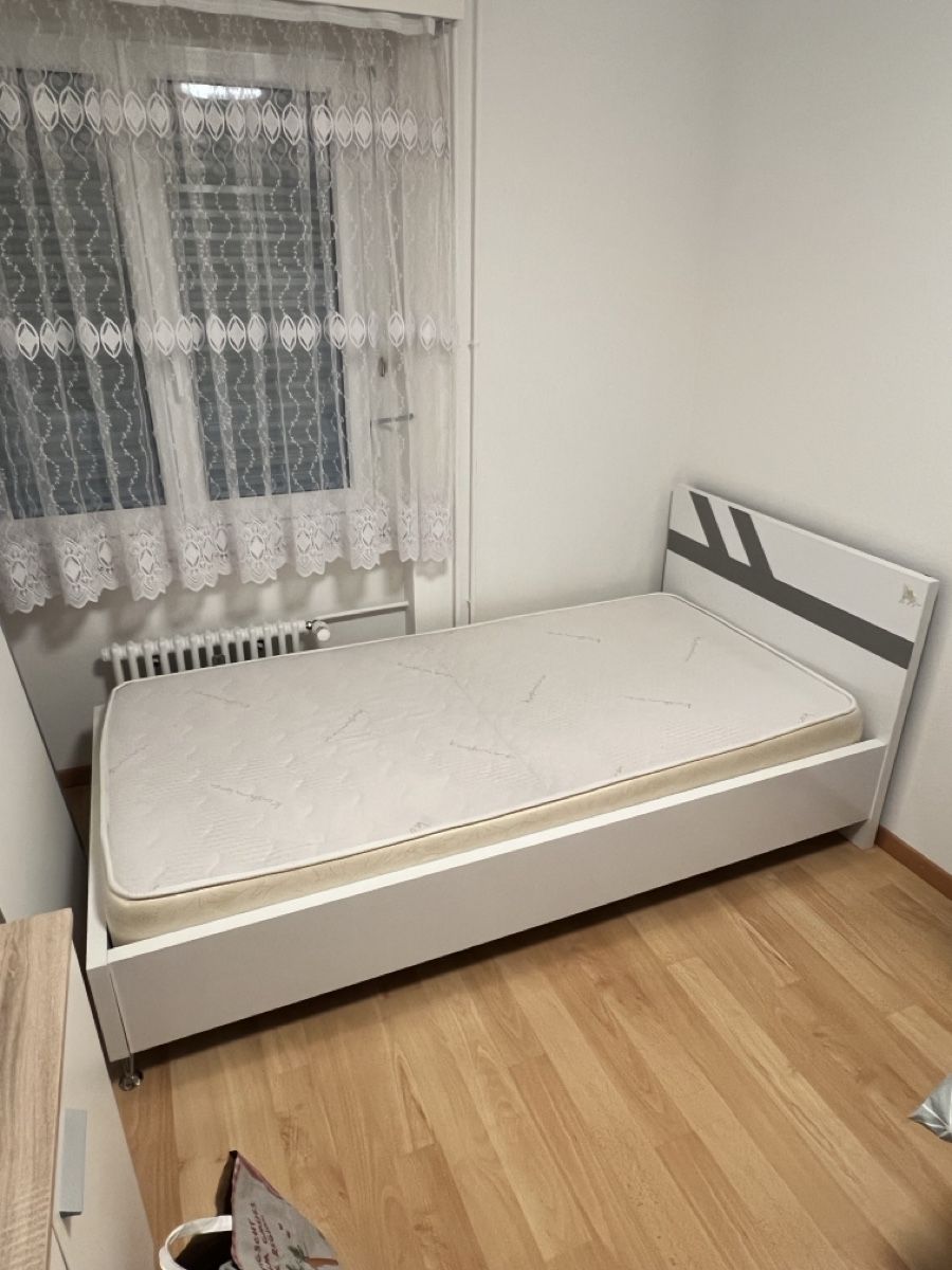Betten: Bett mit Matratze – Gebraucht aus Ebikon von swiss.shop 1