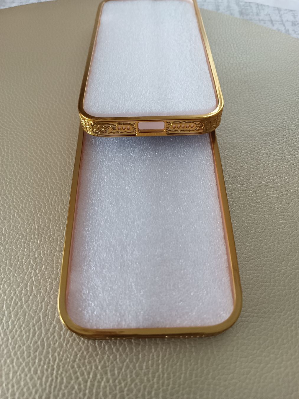 Apple Cover & Protezioni schermo: Iphone 14 Pro Case Hülle 3 stk – Nuovo e nell'imballaggio originale da Frümsen venduto da Swissline90 3