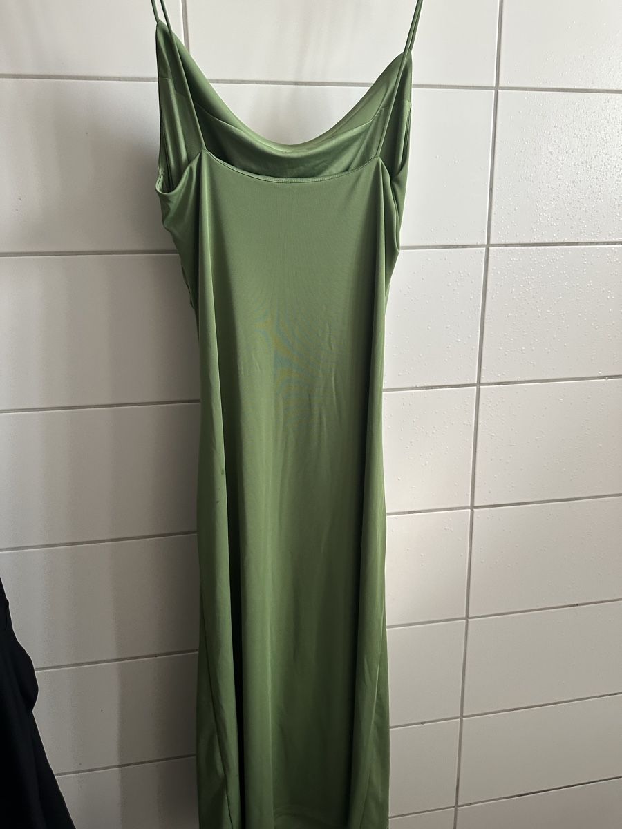 H&M Robes: Damen Elegante figurbetonte Kleid Gr/M – Neuf (Voir description) à Basel par Ivana_4 3