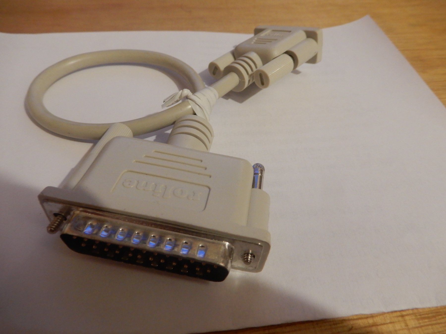 Câbles: Kabel Adapter DB25 Stecker auf DB9 Buchse – D'occasion à Worben par MaKo3252