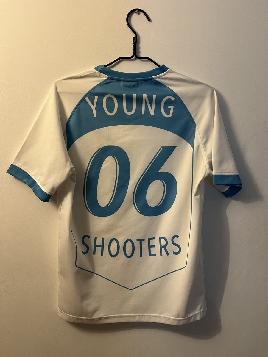 Leibchen & Hosen: 6pm YOUNG SHOOTERS JERSEY WHITE – Gebraucht aus Zürich von ram__0n 1