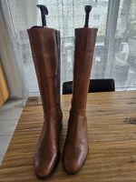 Bottes hautes en cuir marron (mesures dans le texte)