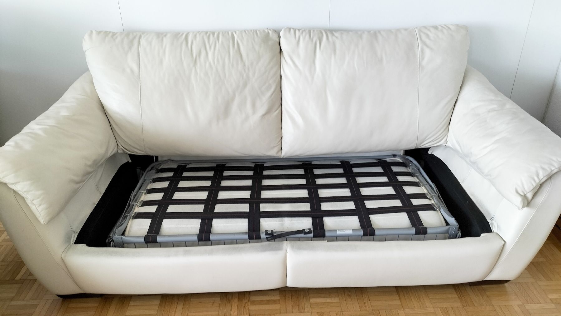 Divani: Leder Schlafsofa 3sitzer – Usato da Wädenswil venduto da KiNiRe 4