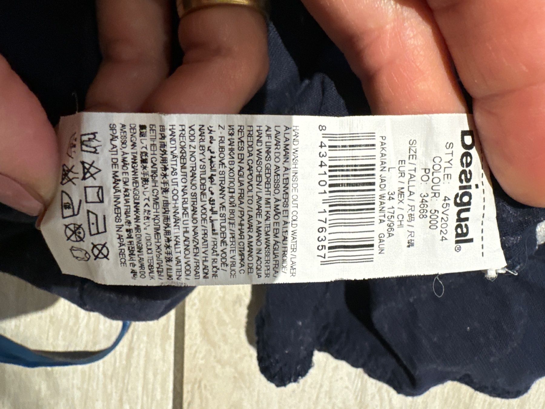 Desigual Vestiti: Desigual Kleid Gr L – Usato da Gelterkinden venduto da Biene8 3