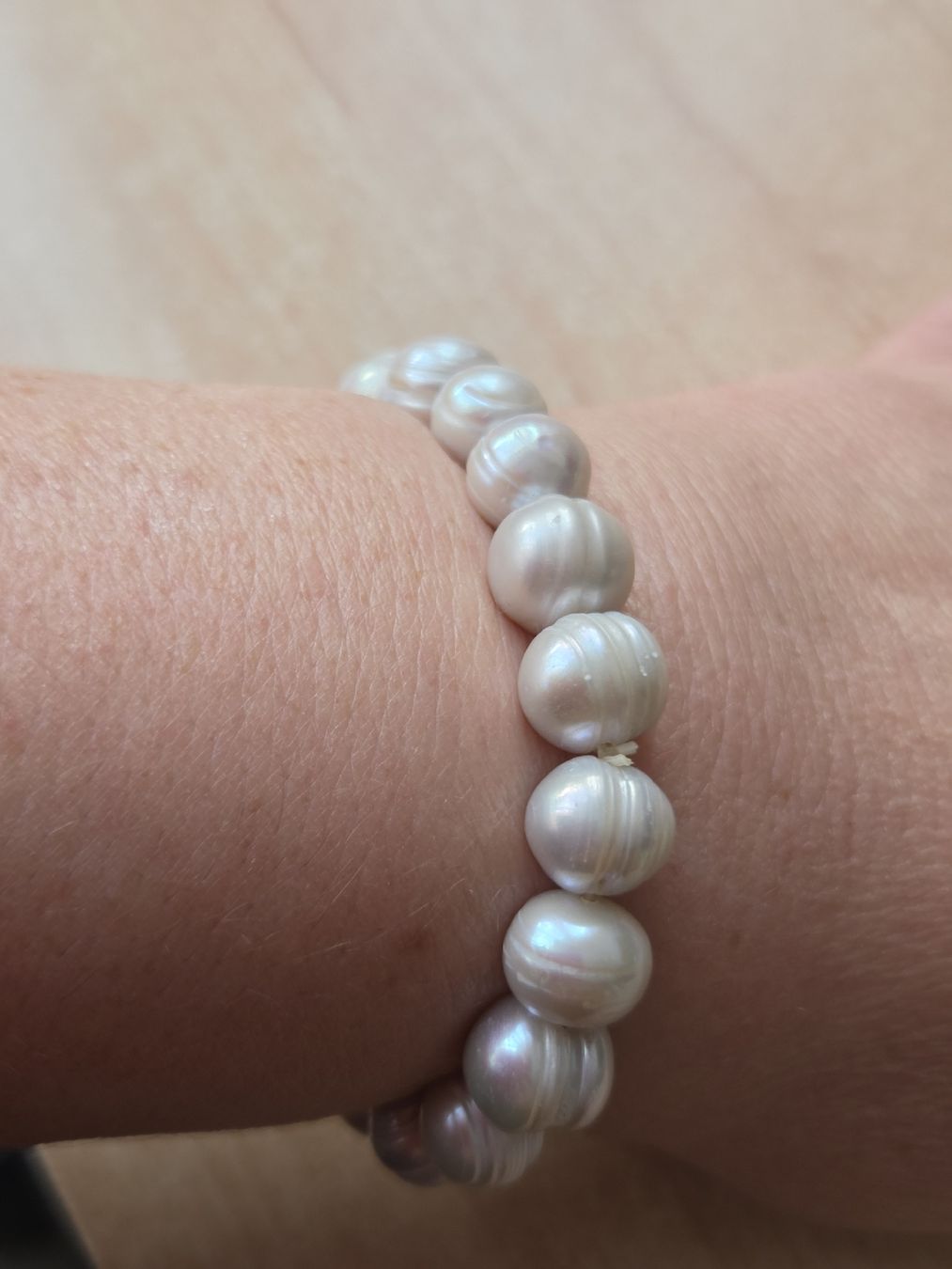 Bracciali & Braccialetti: Silberweisses Süsswasser Perlen Elastarmband 17cm Neu – Nuovo (secondo la descrizione) da Winterthur venduto da katzen07 2