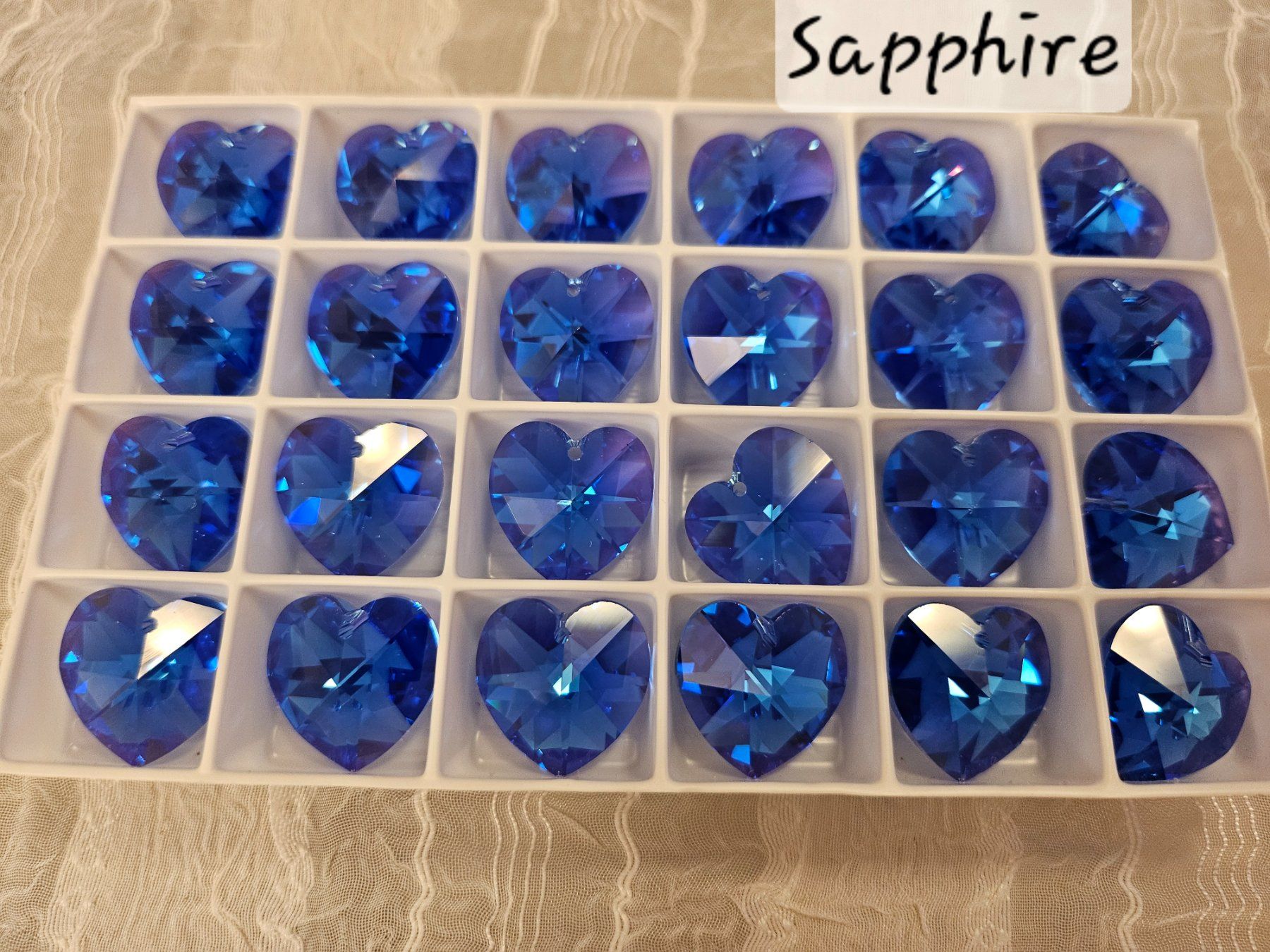 Perlen (unechte): Funkelnde Swarovski Herz Perlen 18.0x17.5mm – Neu und originalverpackt aus Dietikon von Eleda 4