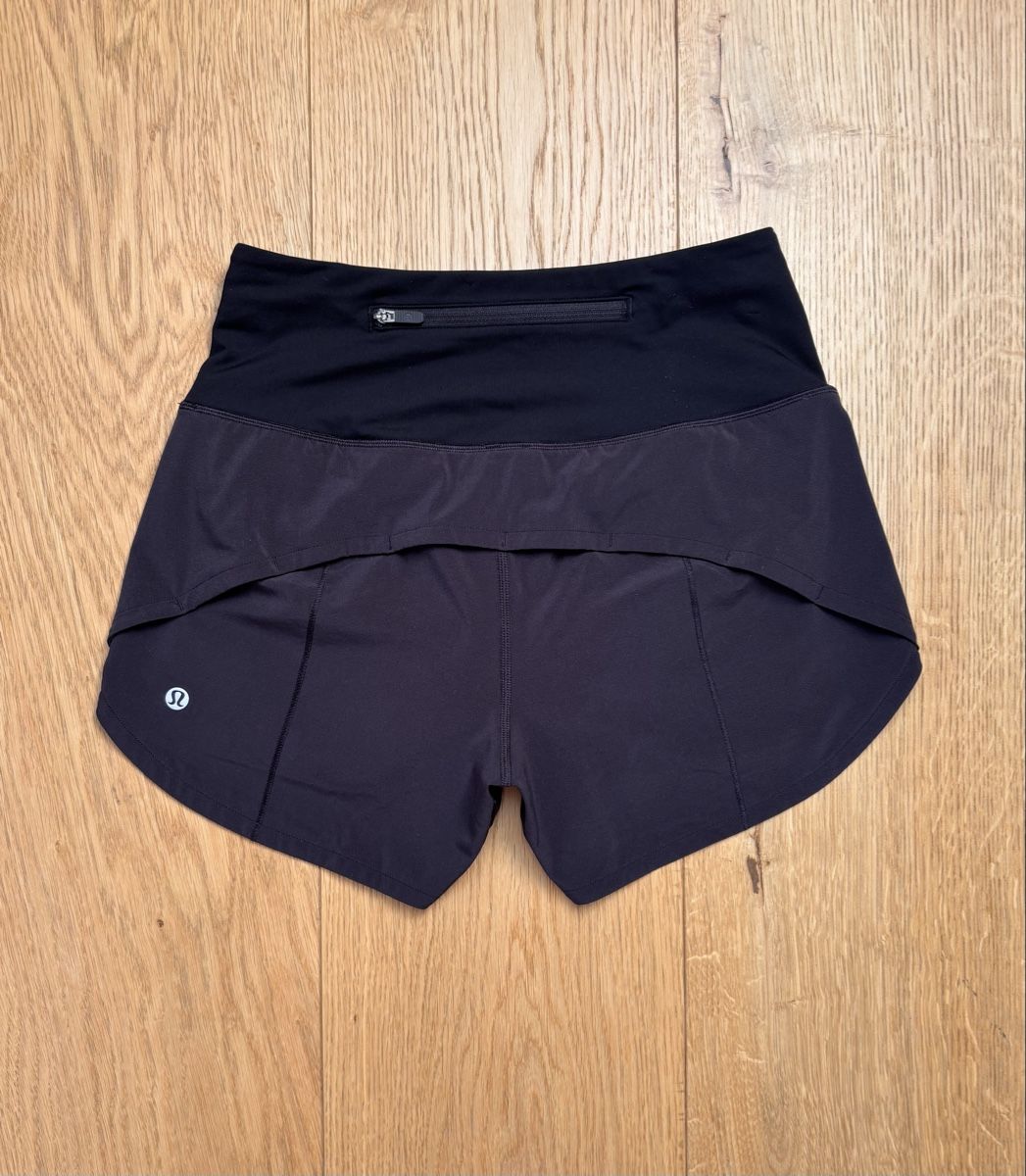 Lululemon Hosen: Lululemon black running shorts, size 2 – Gebraucht aus Kilchberg ZH von ben_pc68 2