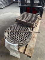 Diverse Schachtdeckel Kanaldeckel