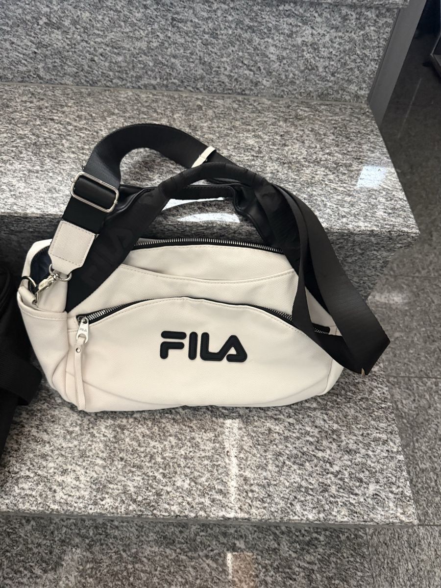 Fila Taschen für Damen: Turntasche  – Neu (gemäss Beschreibung) aus Horgen von nad_68nw