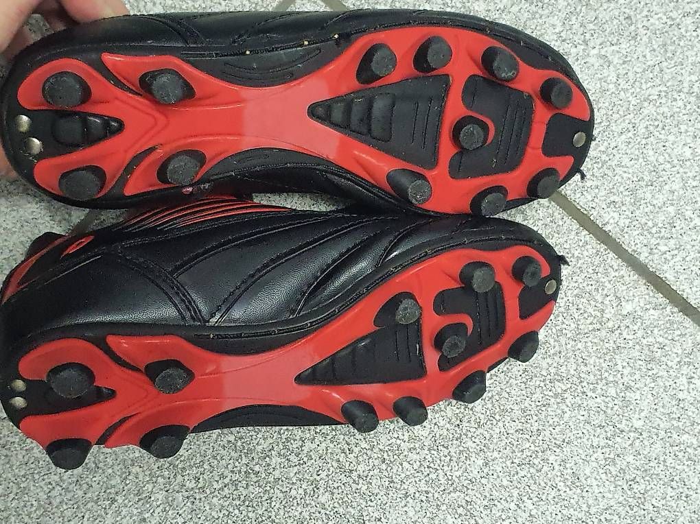 Chaussures hommes: Fussballschuhe – D'occasion à Waltenschwil par ginola_23 1