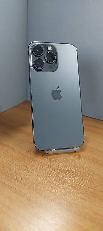 Handys / Smartphones: Iphone 13 pro 256gb  – Gebraucht aus Bedano von nikpower77 2