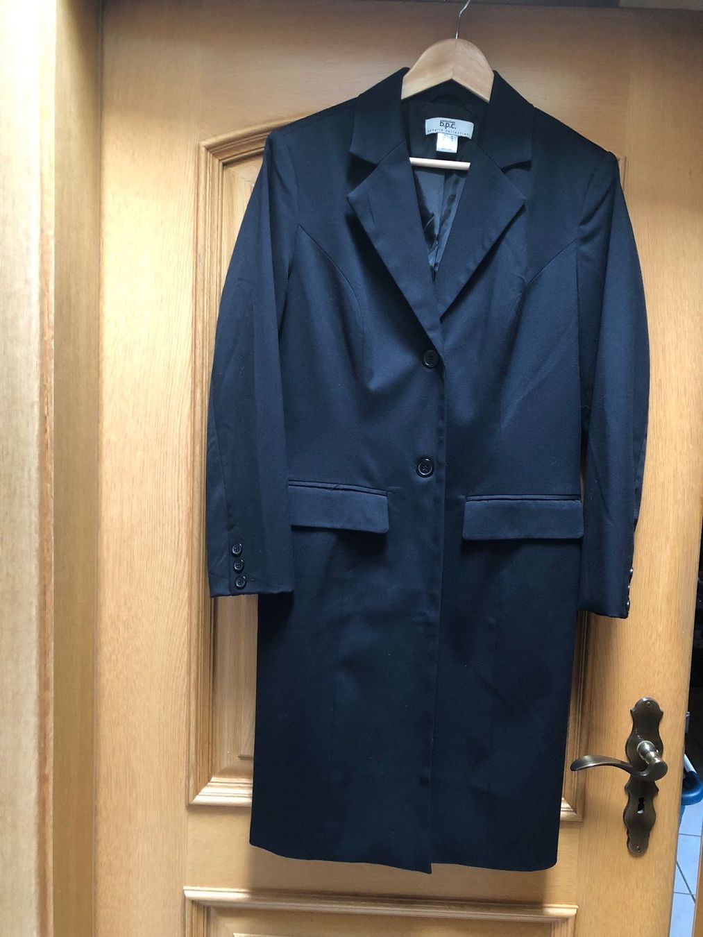 Jacken: Schwarzer langer Blazer, Gr. 40, Top Zustand, elegant – Gebraucht aus Schübelbach von Dolly990_2