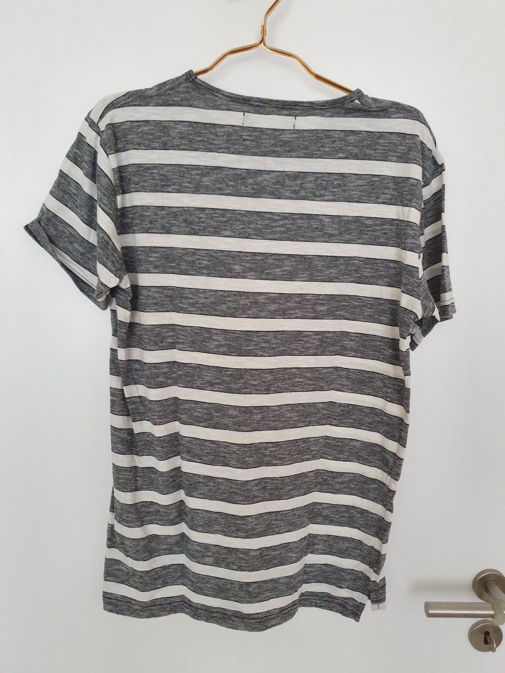 Pull&Bear T-shirt: T-Shirt Pull&Bear in Grau Grösse M – Usato da Zürich venduto da Leica.C89 3