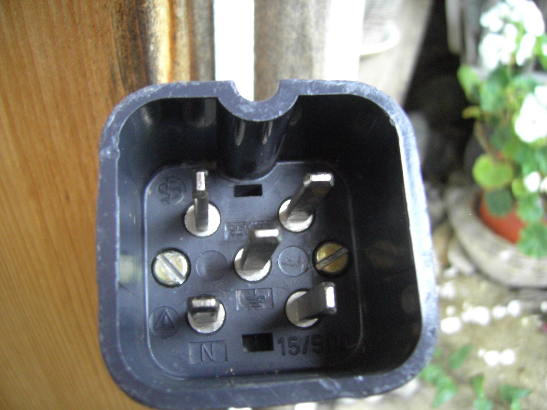 Spine: Industriestecker I15 5Pol – Usato da Grindelwald venduto da Rs48 1