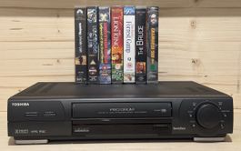 Toshiba Videorekorder mit 7 VHS Kassetten gebraucht